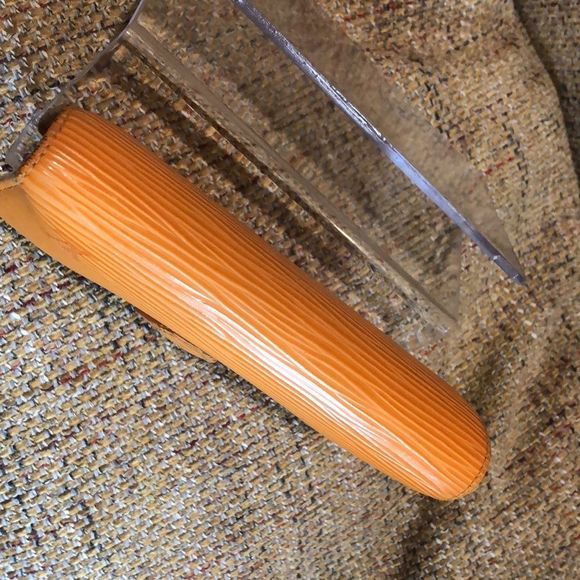 WomLOUIS VUITTON Orange EPI Porte Monnaie Viennois Bifold KissLock Wallet RARE - Picture 5 of 17